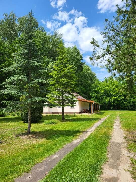 Gyoember Tanya Villa Ásotthalom Exterior foto